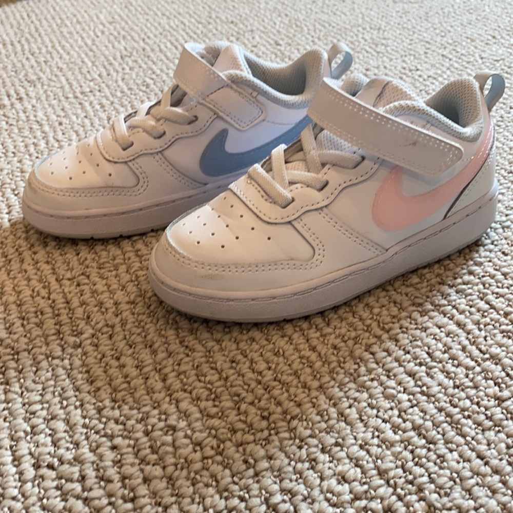 Nike shoes